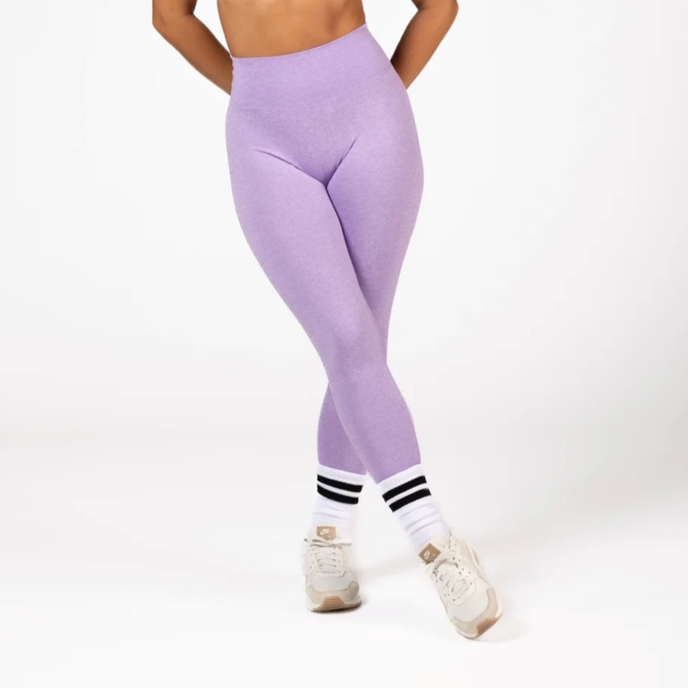 Ptula Bare II Legging + Sports Bra Iris